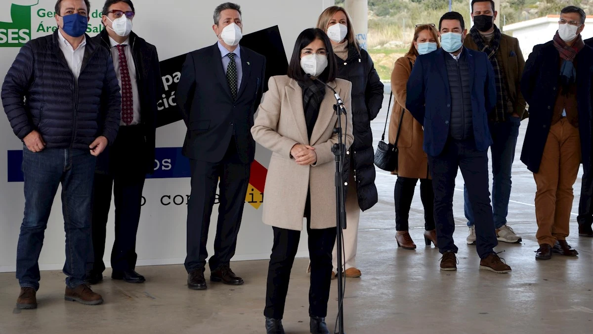 Carolina Darias insiste en la importancia de la vacunación: "Es el punto de inflexión para luchar contra la pandemia"