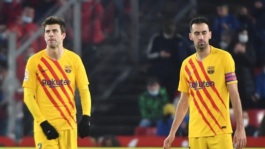 Piqué y Busquets, contrariados Piqué y Busquets, contrariados