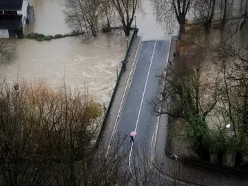 Imagen de archivo del desbordamiento del río Arga en Pamplona el pasado mes de diciembre
