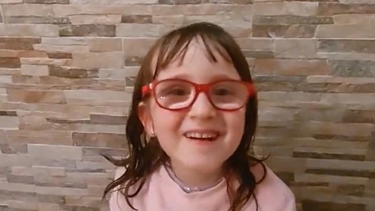 Vera, la menor de 4 años fallecida en el accidente del castillo hinchable de Mislata Vera, la menor de 4 años fallecida en el accidente del castillo hinchable de Mislata