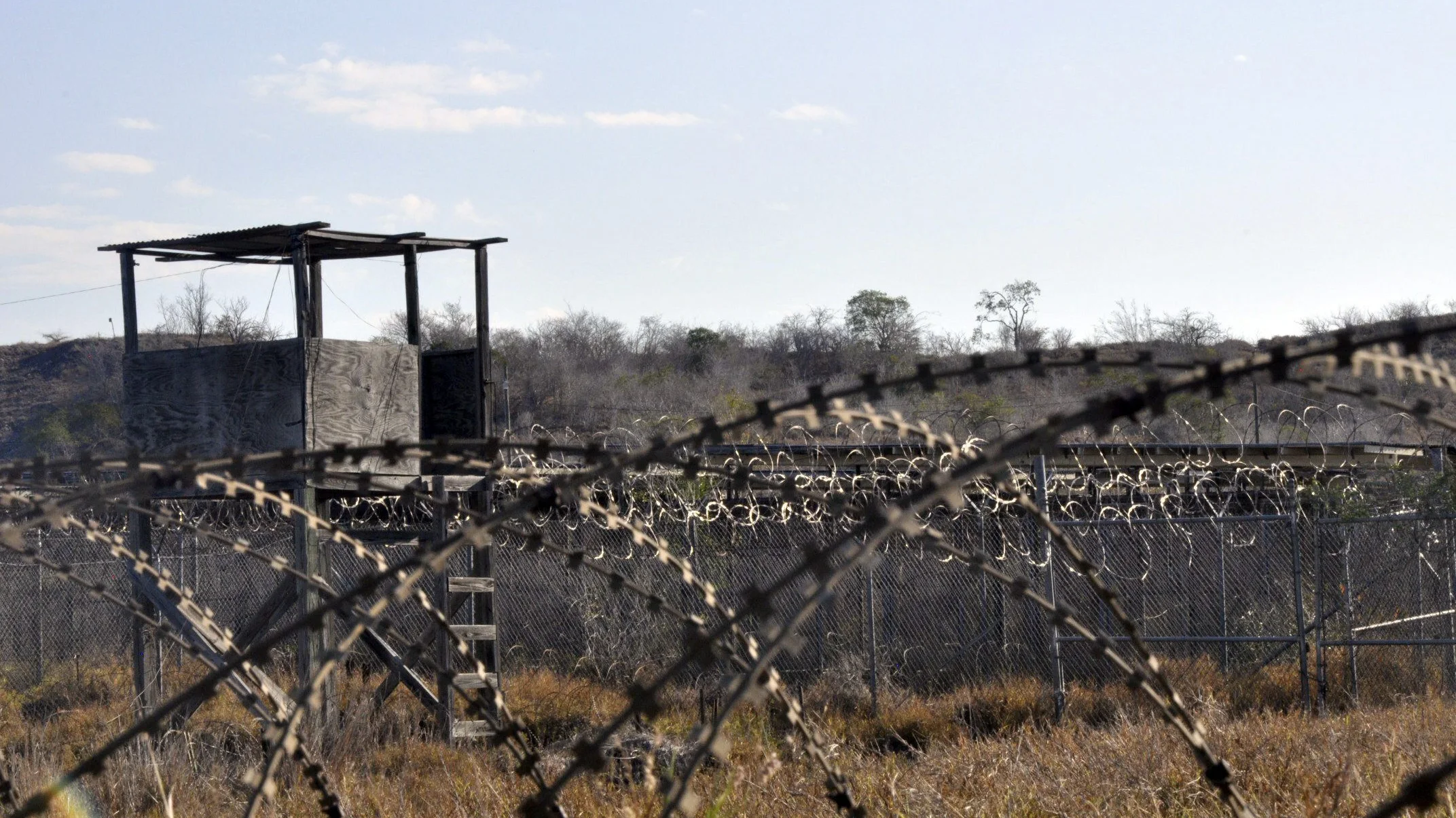 20 años de Guantánamo: la prisión antiterrorista de EEUU en Cuba que aún alberga 39 presos sin juzgar