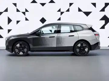 BMW presenta la tecnología E Ink que cambia de color la carrocería  BMW presenta la tecnología E Ink que cambia de color la carrocería