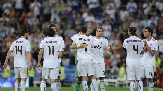 Despedida de Dudek en el estadio Santiago Bernabéu Despedida de Dudek en el estadio Santiago Bernabéu