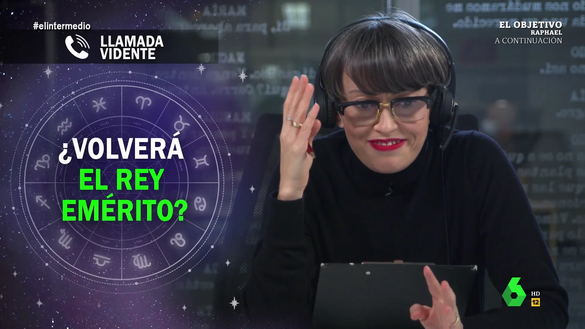 La reacción de Thais Villas cuando una vidente afirma que el rey Juan Carlos se la "pela"