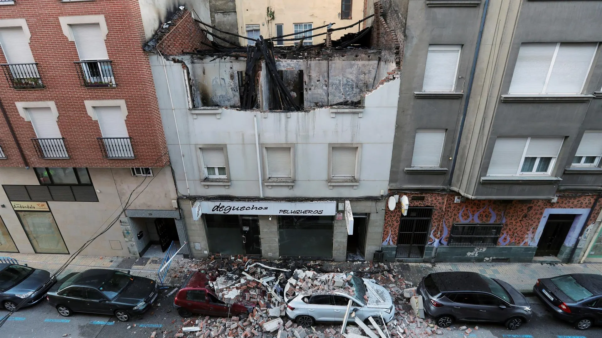 Un vecino de Ponferrada descubre que van a desahuciarle y provoca una explosión en su edificio