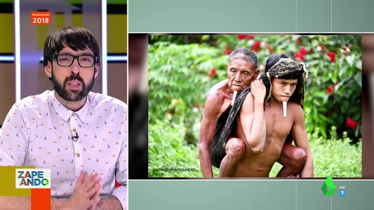 El joven indígena del Amazonas que llevó a su padre a hombros durante seis horas para vacunarle El joven indígena del Amazonas que llevó a su padre a hombros durante seis horas para vacunarle