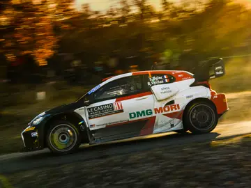 Sébastien Ogier cuenta con un margen de 21 segundos Sébastien Ogier cuenta con un margen de 21 segundos