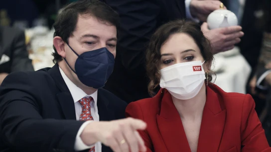 ¿Mañueco vs. Ayuso? Las elecciones en Castilla y León ponen sobre la mesa las diferentes gestiones del COVID-19 en cada región ¿Mañueco vs. Ayuso? Las elecciones en Castilla y León ponen sobre la mesa las diferentes gestiones del COVID-19 en cada región