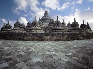 Borobudur es el monumento budista más grande del mundo