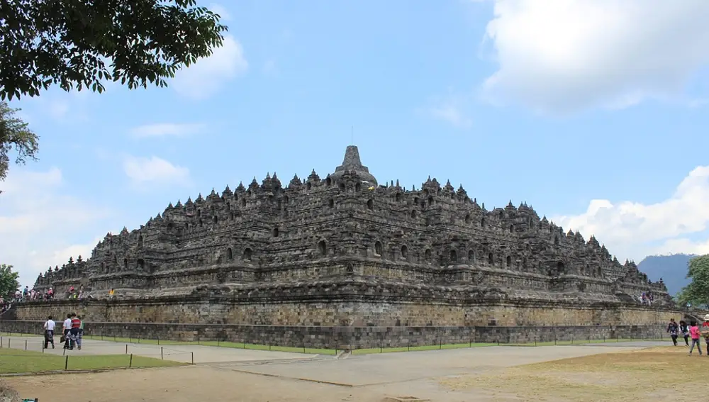 Borobudur es el monumento budista más grande del mundo