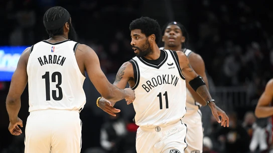 James Harden y Kyrie Irving James Harden y Kyrie Irving