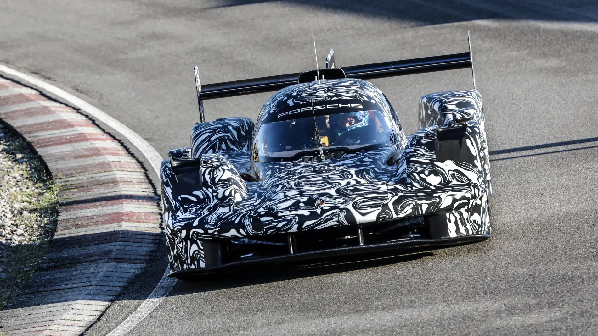 Porsche presenta las imágenes de su nuevo LMDh