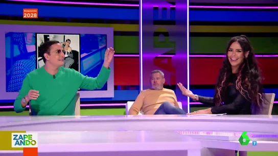 La reacción de Josie cuando Cristina Pedroche le desvela que la tarta que le ha regalado Georgina Rodríguez tiene un diamante La reacción de Josie cuando Cristina Pedroche le desvela que la tarta que le ha regalado Georgina Rodríguez tiene un diamante