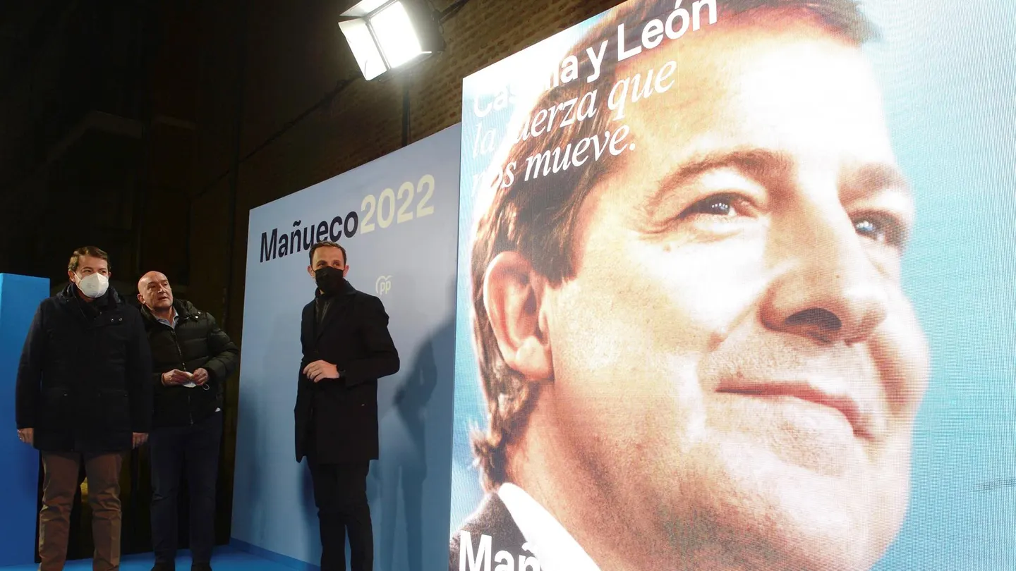 El candidato del Partido Popular a la presidencia de Castilla y León, Alfonso Fernández Mañueco, durante el acto de inicio de campaña que los populares han celebrado hoy jueves en Valladolid. El candidato del Partido Popular a la presidencia de Castilla y León, Alfonso Fernández Mañueco, durante el acto de inicio de campaña que los populares han celebrado hoy jueves en Valladolid.