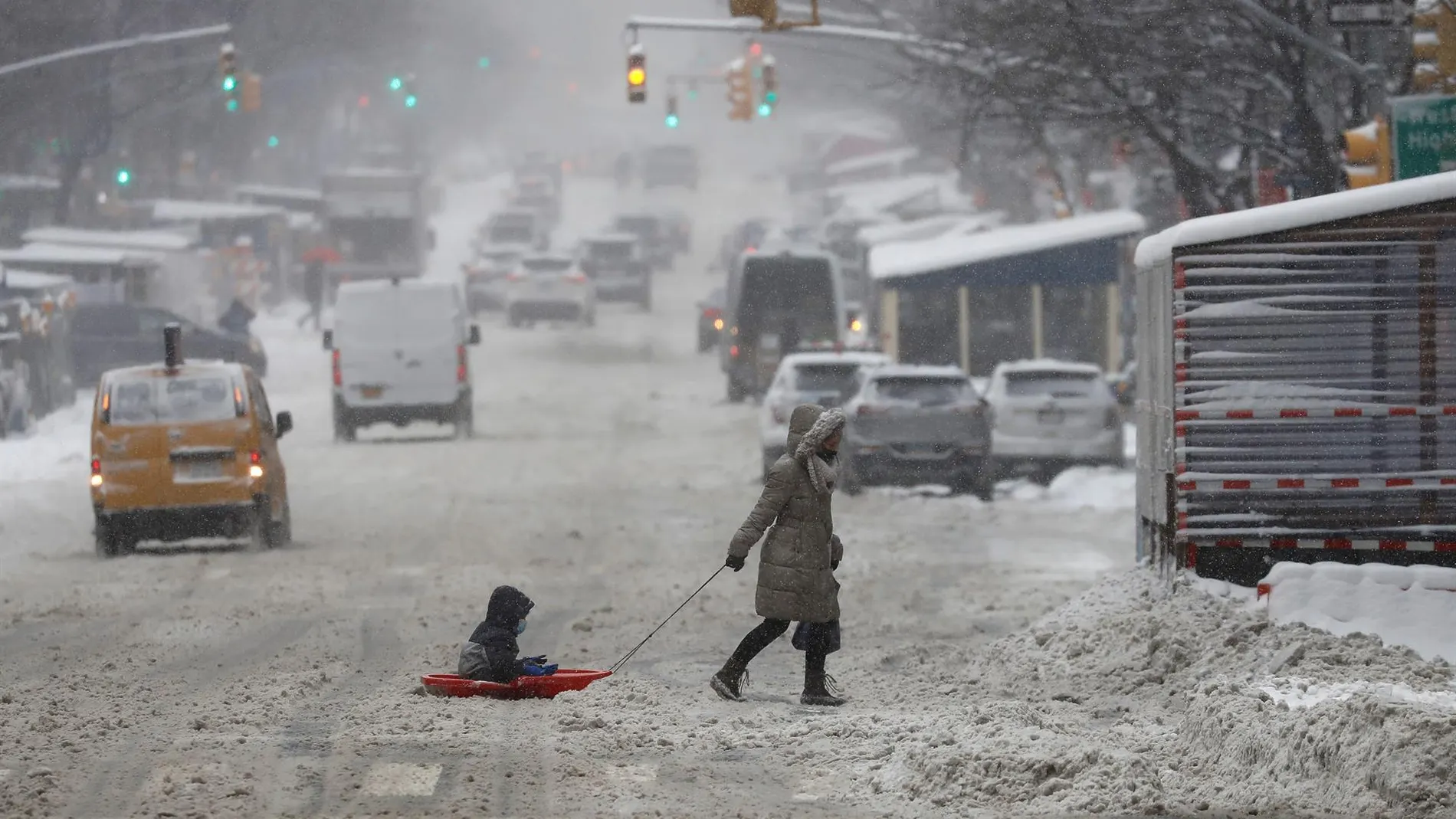 Nueva York en estado de emergencia tras una fuerte nevada