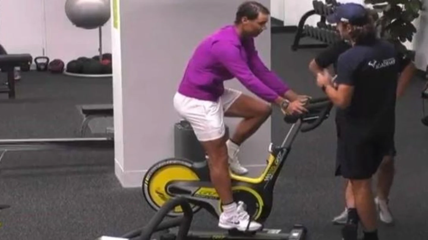 ¿Por qué Rafa Nadal hizo bicicleta tras ganar a Medvedev en la final del Open de Australia? ¿Por qué Rafa Nadal hizo bicicleta tras ganar a Medvedev en la final del Open de Australia?