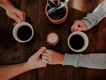 San Valentín crea un ambiente romántico gracias a Alexa y el hogar conectado San Valentín crea un ambiente romántico gracias a Alexa y el hogar conectado