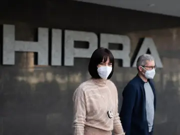 La ministra de Ciencia e Innovación, Diana Morant, en las instalaciones de HIPRA La ministra de Ciencia e Innovación, Diana Morant, en las instalaciones de HIPRA