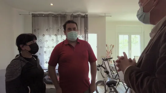 Una herencia le avisa de que su padre ha muerto: "Solo le vi una vez cuando cumplí 18 años" Una herencia le avisa de que su padre ha muerto: "Solo le vi una vez cuando cumplí 18 años"