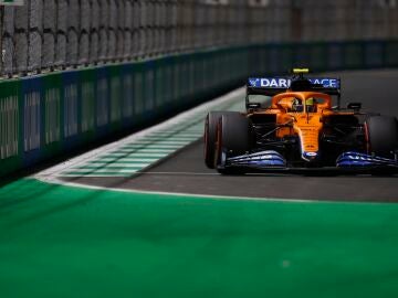 Lando Norris firma su renovación con McLaren