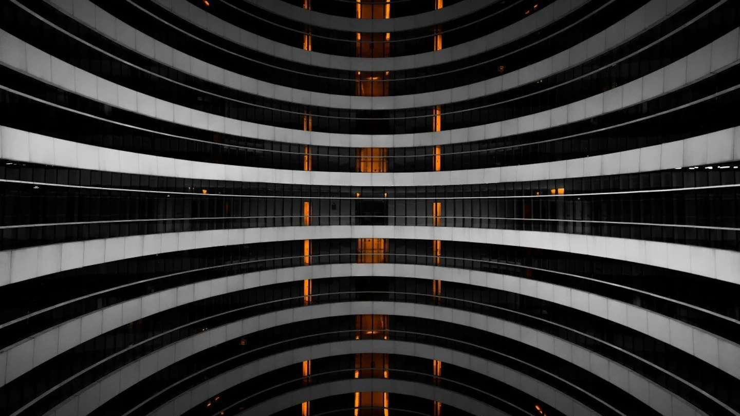 Edificio simétrico Edificio simétrico