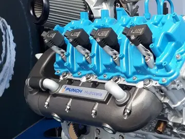 El motor diésel puede tener una segunda vida, y pasa por el uso de hidrógeno El motor diésel puede tener una segunda vida, y pasa por el uso de hidrógeno
