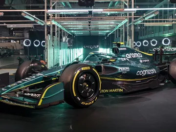 Aston Martin presenta su "nave" para la Fórmula 1, el AMR22 Aston Martin presenta su "nave" para la Fórmula 1, el AMR22