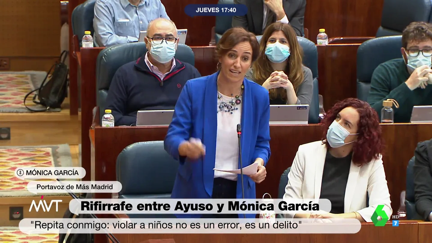 La respuesta de Mónica García a Ayuso por llamar "errores" a los abusos en la Iglesia: "Violar niños es un delito" La respuesta de Mónica García a Ayuso por llamar "errores" a los abusos en la Iglesia: "Violar niños es un delito"