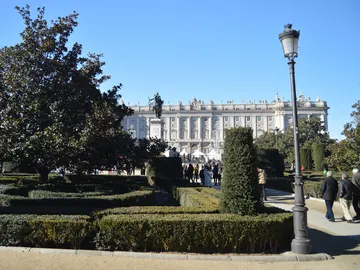 Plaza de Oriente de Madrid Plaza de Oriente de Madrid