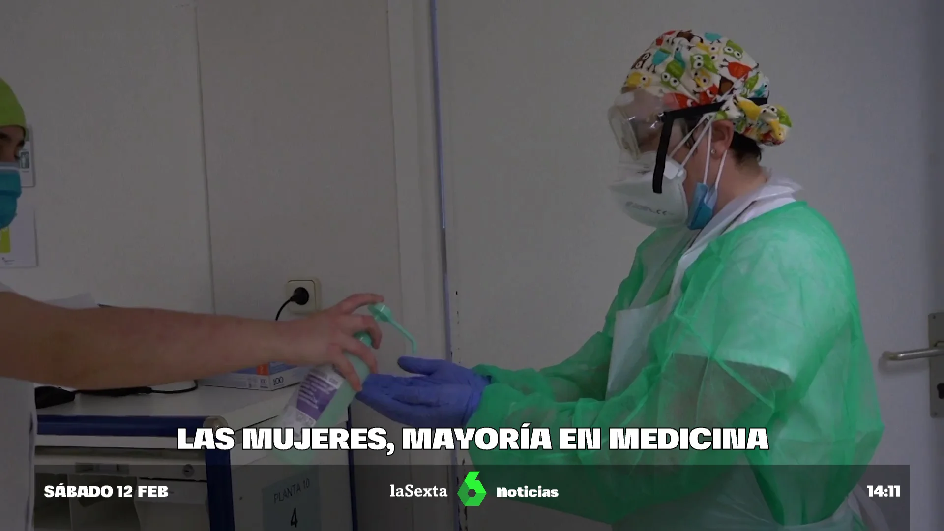 MUJER MEDICINA