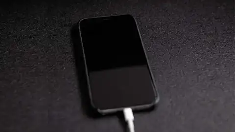 Comprobando si carga la batería Comprobando si carga la batería