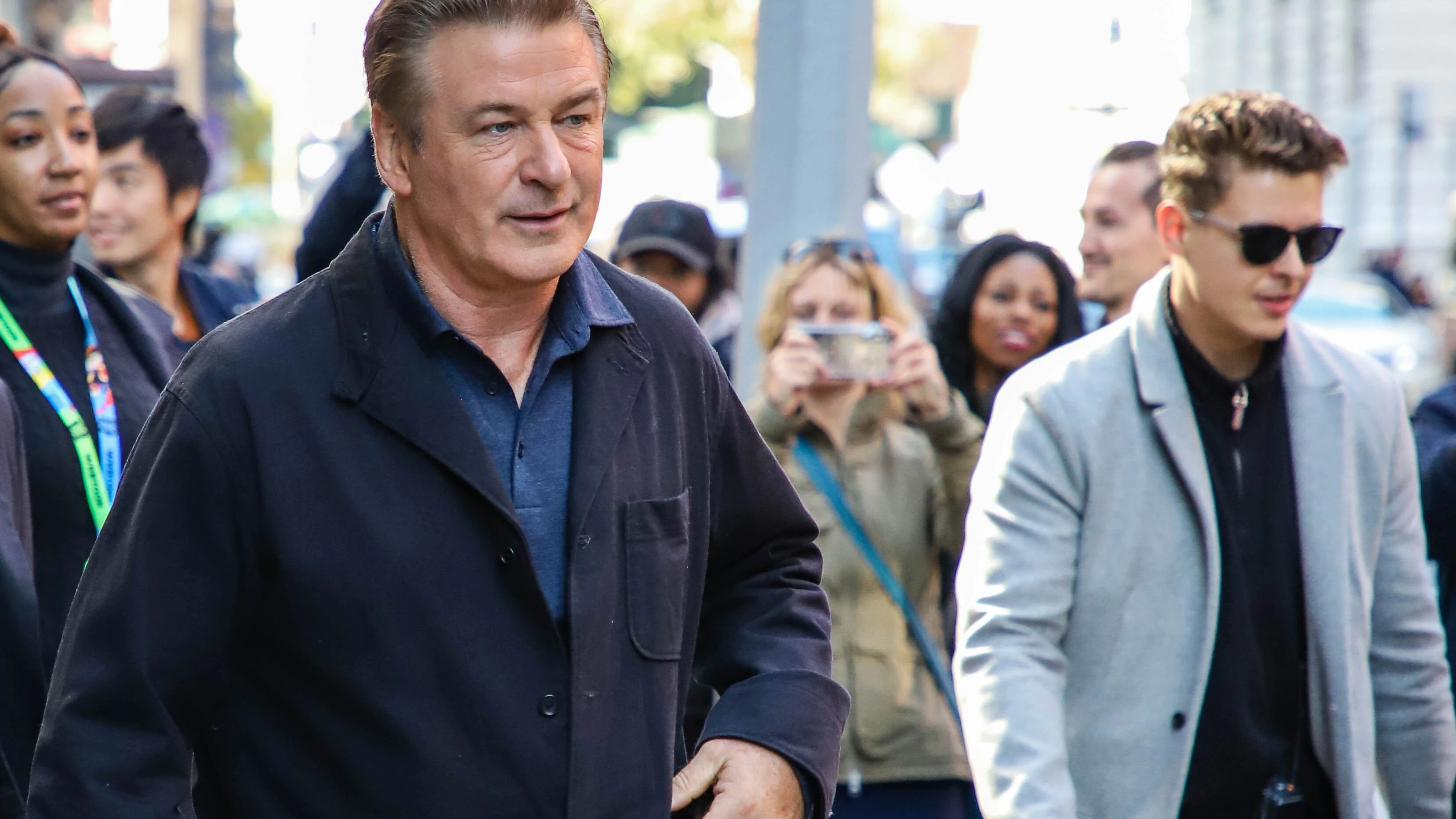 Alec Baldwin podría no haber matado a Halyna Hutchins: la clave está en el percutor de la pistola