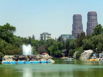 Bosque de Chapultepec: todo lo que debes saber de este parque urbano de Ciudad de México Bosque de Chapultepec: todo lo que debes saber de este parque urbano de Ciudad de México
