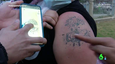 El fraude de los tatuajes: dos víctimas enseñan los "desastrosos" dibujos que grabaron en su piel El fraude de los tatuajes: dos víctimas enseñan los "desastrosos" dibujos que grabaron en su piel