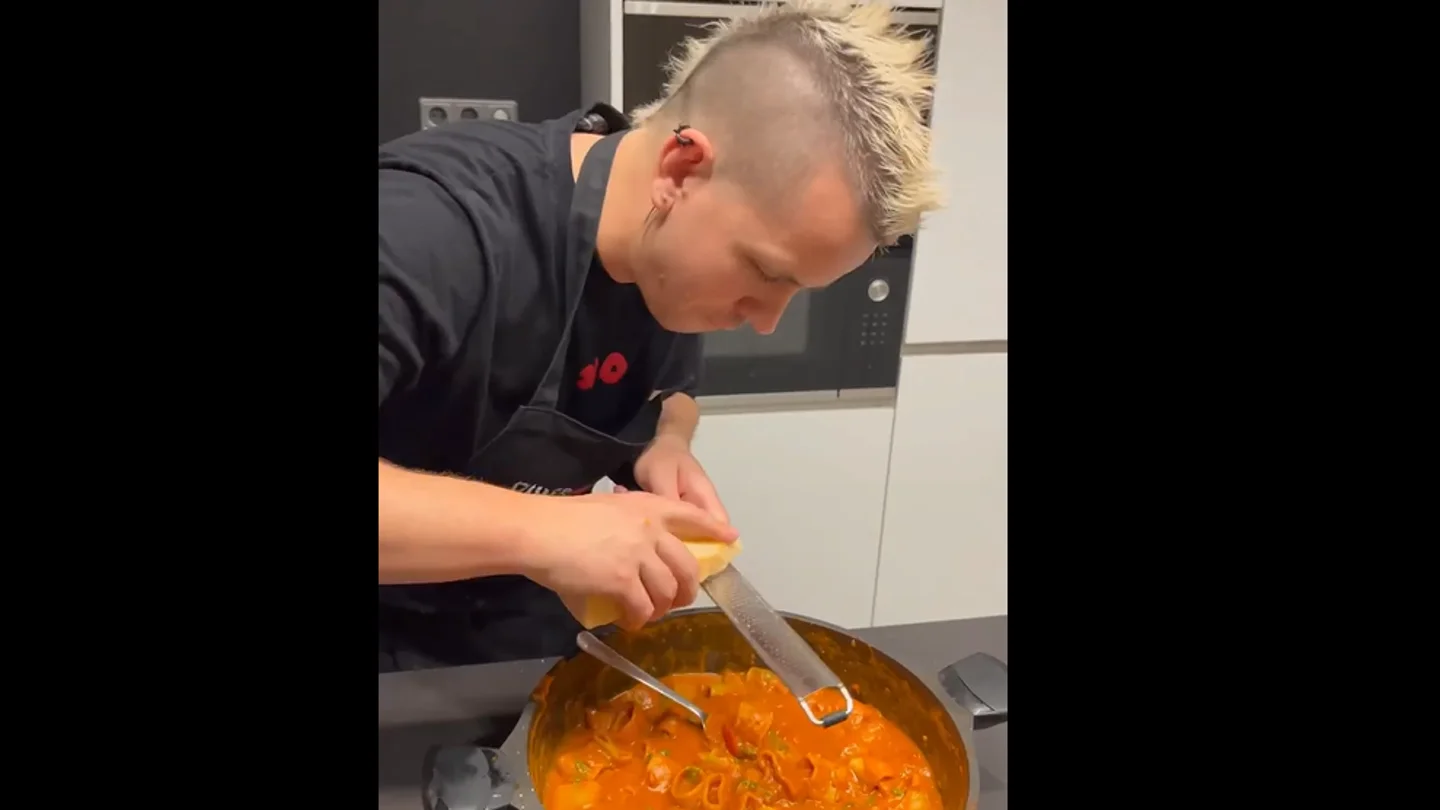 El polémico consejo de Dabiz Muñoz de por qué deberías cocer la pasta con aceite de oliva en contra de las recetas italianas Pasta al estilo Agus