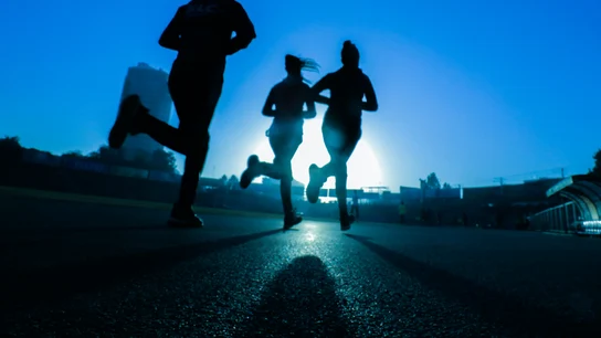 Correr y caminar (o cualquier otro ejercicio) para cuidar nuestra salud mental y no sólo para adelgazar Correr y caminar (o cualquier otro ejercicio) para cuidar nuestra salud mental y no sólo para adelgazar