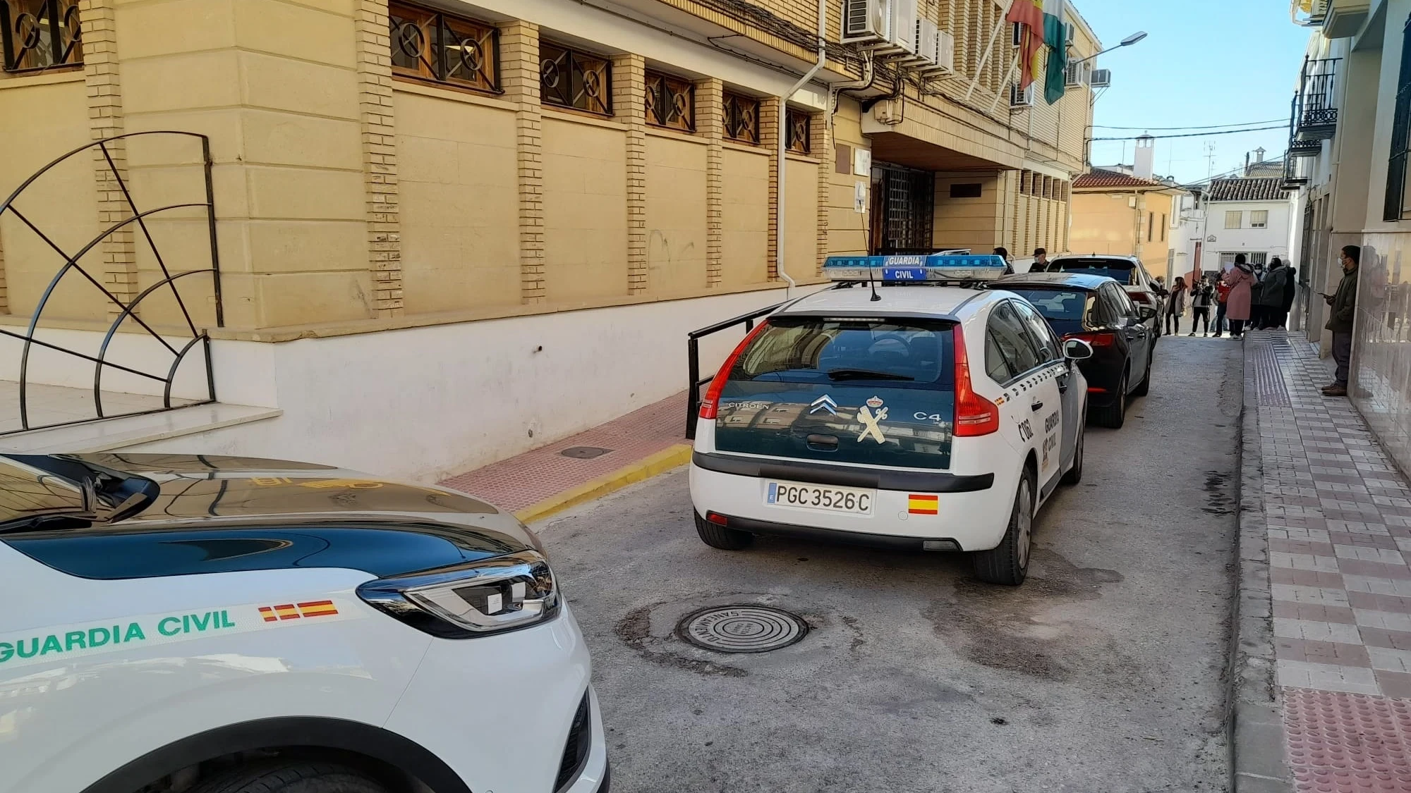 Juzgados tras la llegada del detenido por el asesinato de una niña de 14 años en Alcalá la Real Juzgados tras la llegada del detenido por el asesinato de una niña de 14 años en Alcalá la Real