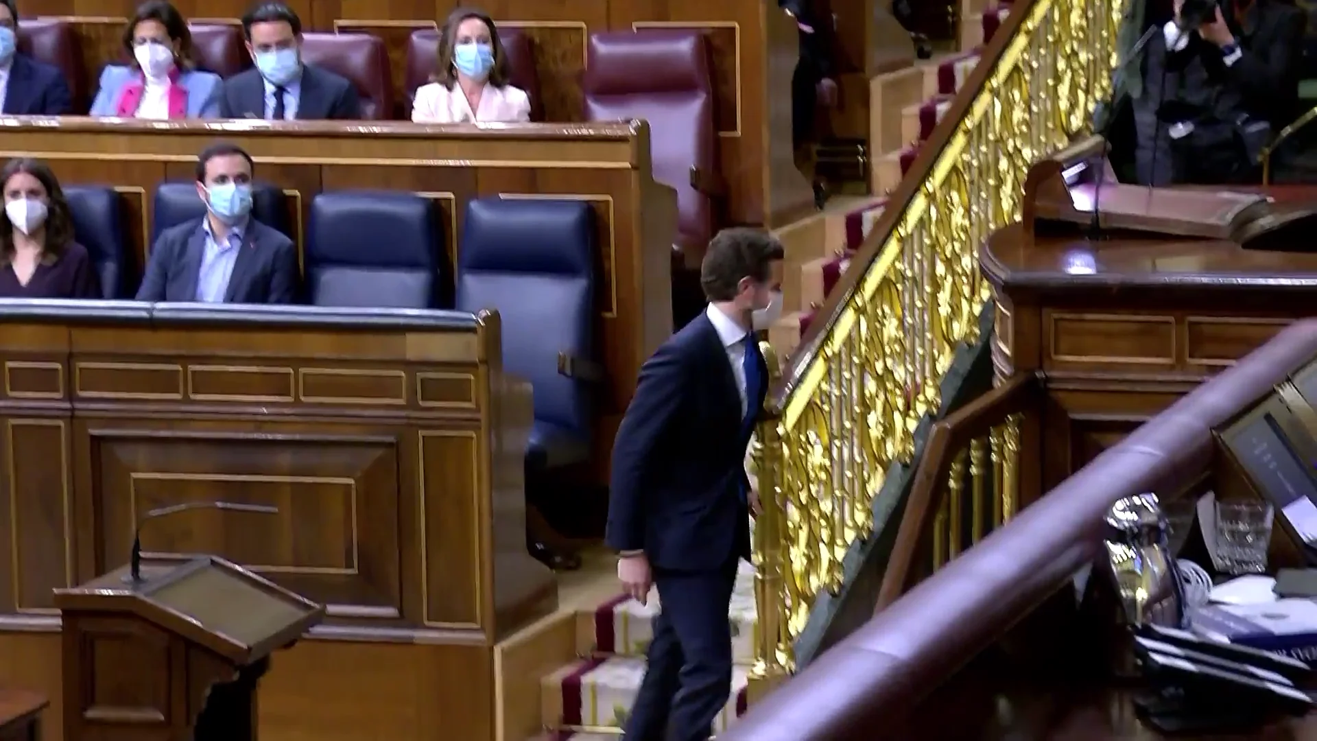 Casado se va