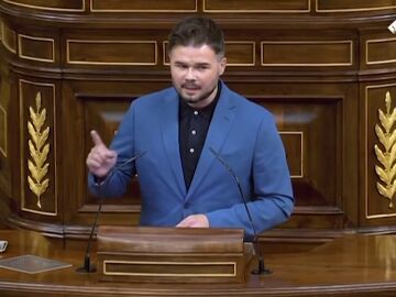 Cuando Rufián advirtió a Casado: "Tenga cuidado, quizá veamos a Ayuso dándole el jarabe que usted le dio a Álvarez de Toledo"