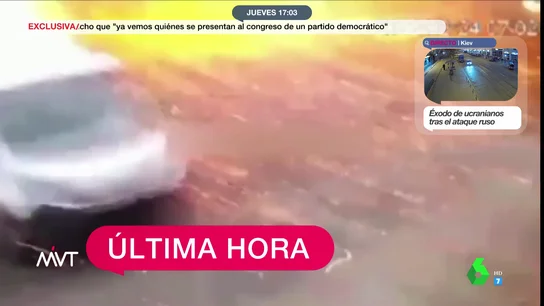 Una explosión alcanza a una persona mientras iba en bicicleta en Ucrania Una explosión alcanza a una persona mientras iba en bicicleta en Ucrania