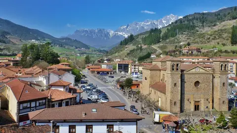 Potes (Cantabria) Potes (Cantabria)