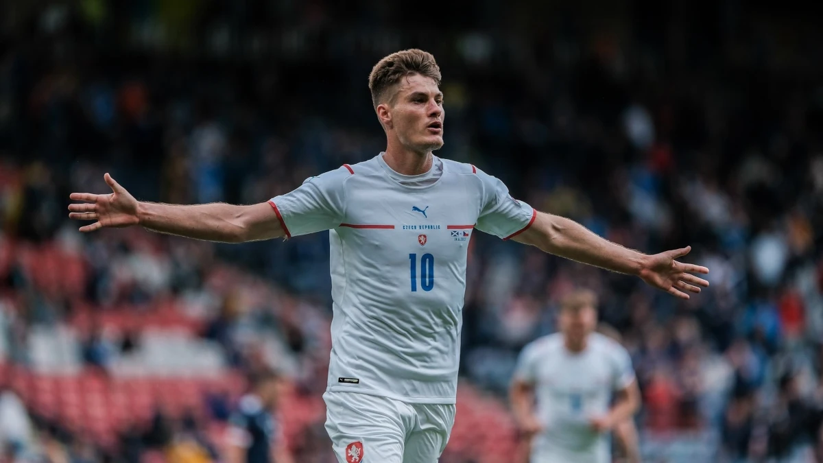 Patrik Schick celebra un gol con la camiseta de la República Checa