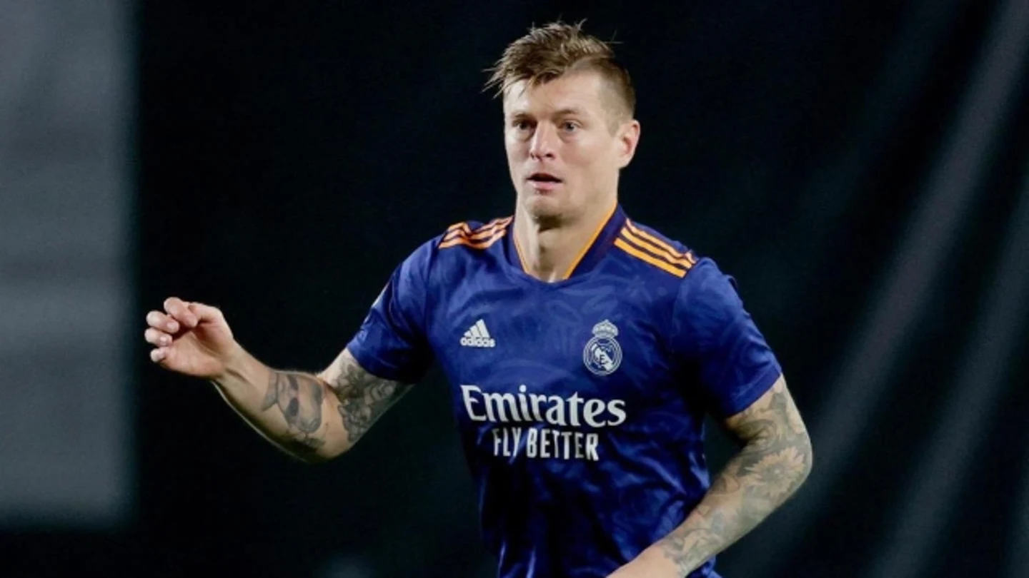 Toni Kroos durante el partido contra el Rayo Vallecano Toni Kroos durante el partido contra el Rayo Vallecano