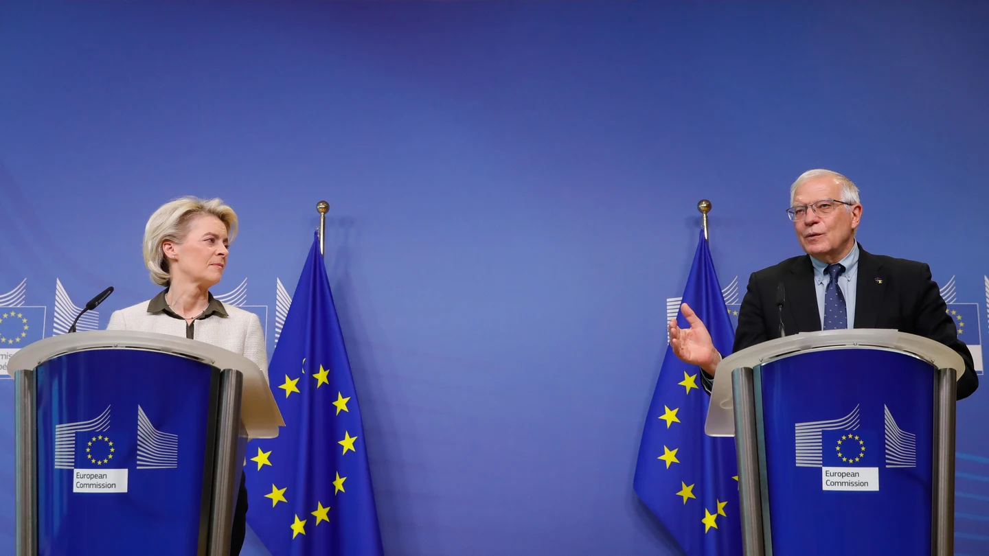 Úrsula von der Leyen y Josep Borrell Úrsula von der Leyen y Josep Borrell