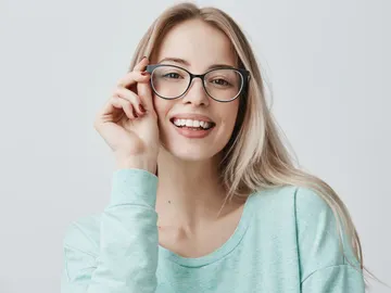 Chica con gafas Chica con gafas