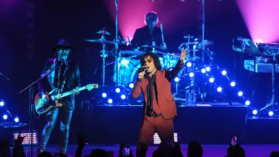 Bunbury se retira por problemas de salud: "Lo que normalmente era un placer se ha convertido en fuente de inmenso dolor" Deja los conciertos