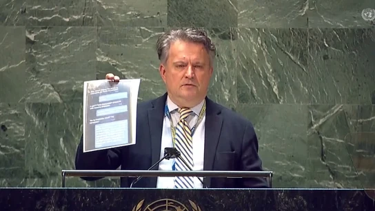 El embajador de Ucrania lee ante la ONU los últimos mensajes de un soldado ruso antes de morir: "Mamá, esto es muy duro" El embajador de Ucrania lee ante la ONU los últimos mensajes de un soldado ruso antes de morir: "Mamá, esto es muy duro"