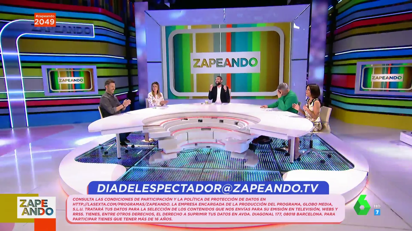 Dani Mateo celebra en directo que Santi Alverú ha logrado salir de Ucrania tras los bombardeos de Rusia: "¡Le tenemos vivo!" Dani Mateo celebra en directo que Santi Alverú ha logrado salir de Ucrania tras los bombardeos de Rusia: "¡Le tenemos vivo!"