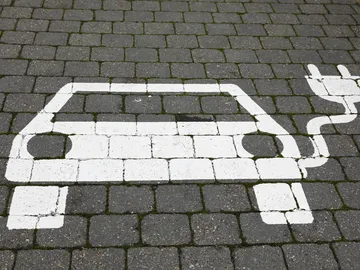 Plaza de apartamiento con recarga Plaza de apartamiento con recarga