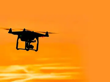 Tres drones ligeros y económicos Tres drones ligeros y económicos